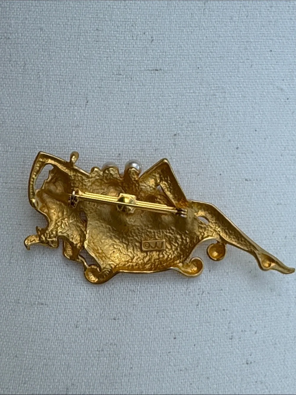 Vintage JJ Jonette bubble bath brooch